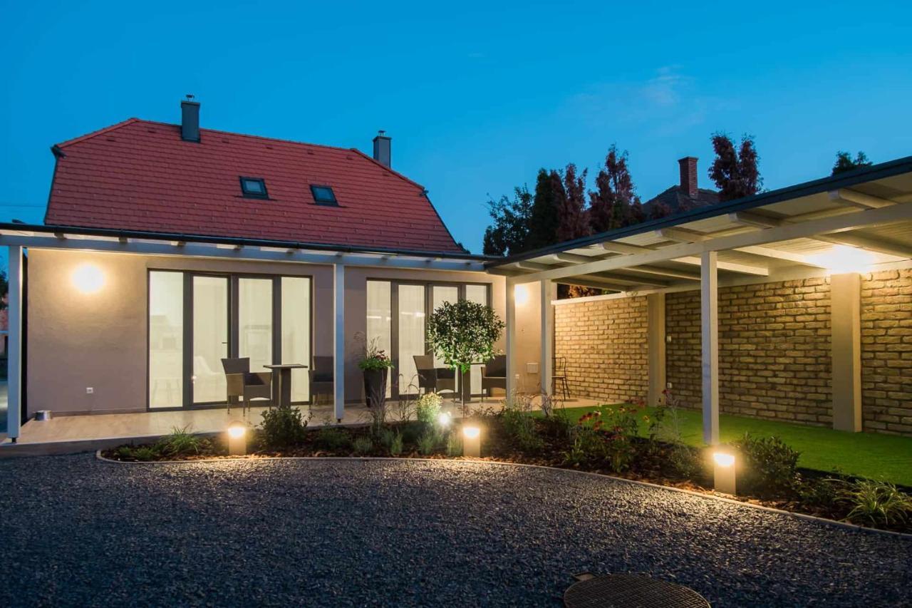Villa Strokay - Few Minutes Walk From Lake Balaton Кестхей Екстер'єр фото